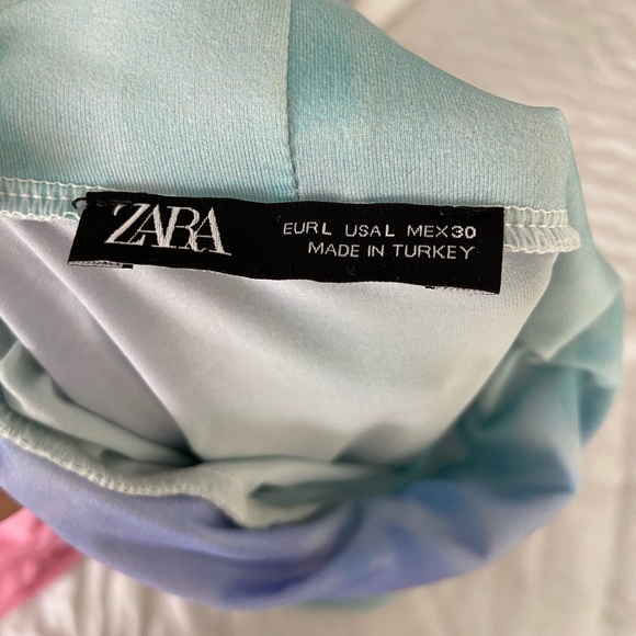 Zara Tie Dye Top , Turtle Neck - Picture 3 of 4